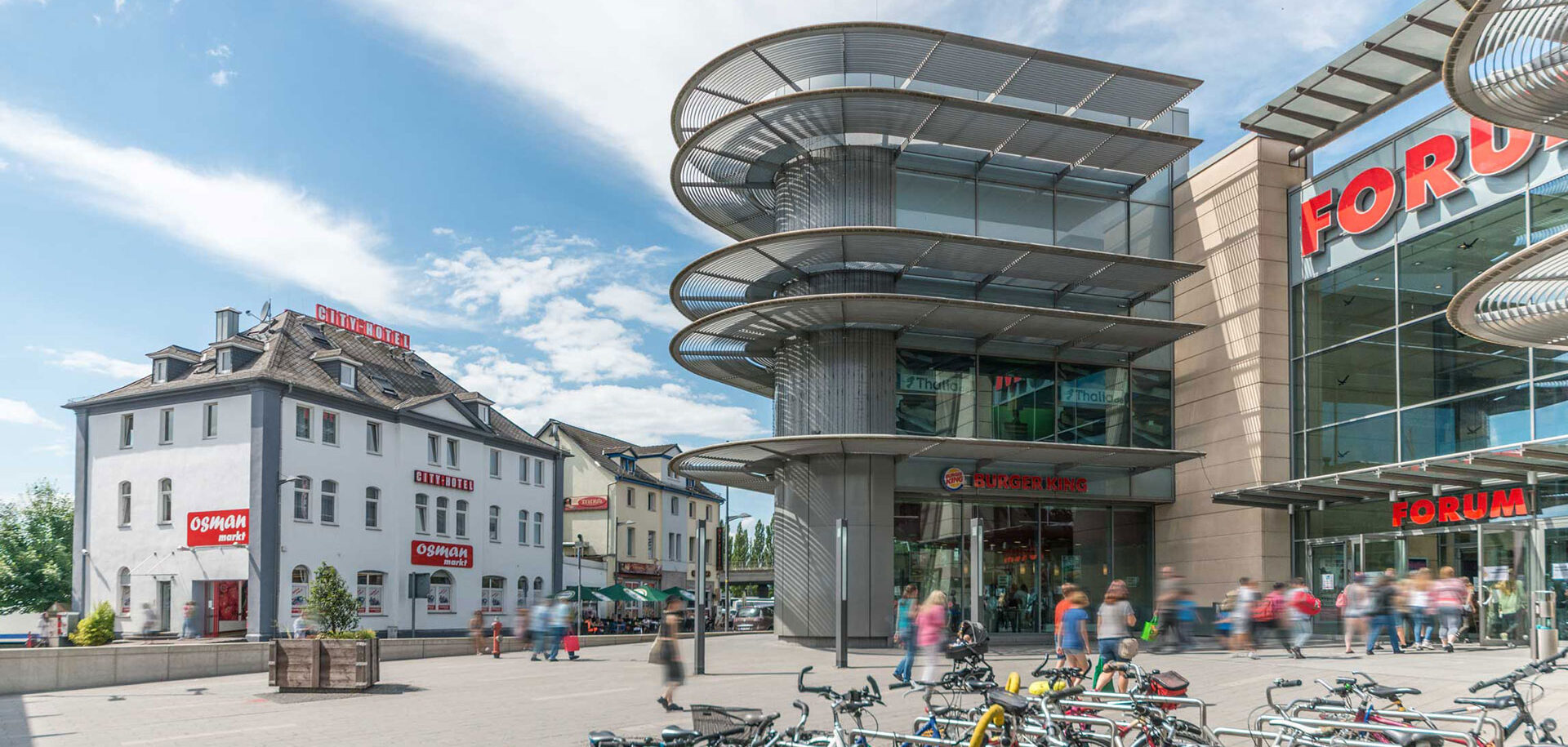 Nahegelegenes Einkaufszentrum und Innenstadt von Wetzlar